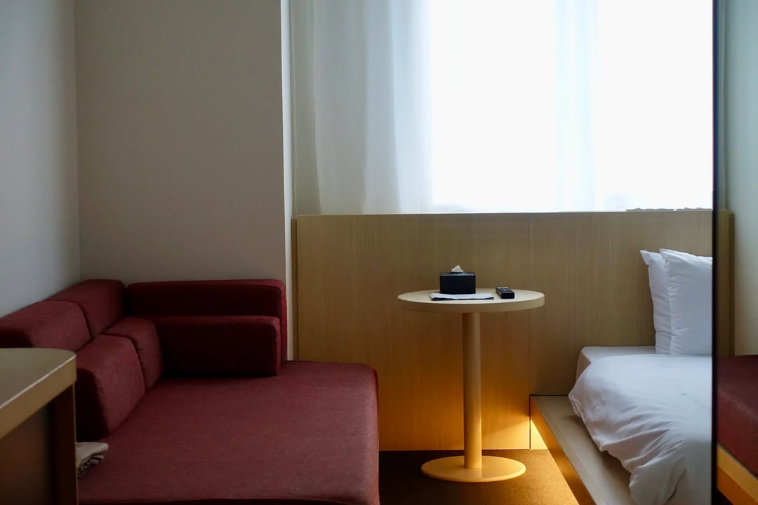 金澤有許多出色的旅館，訂房時總讓人難以抉擇。即便如此 UDS 集團旗下的 SOKI KANAZAWA，依然有難以忽視的存在感。